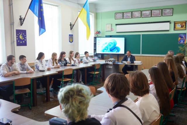 Міський голова Руслан Марцінків провів урок з історії міста для школярів