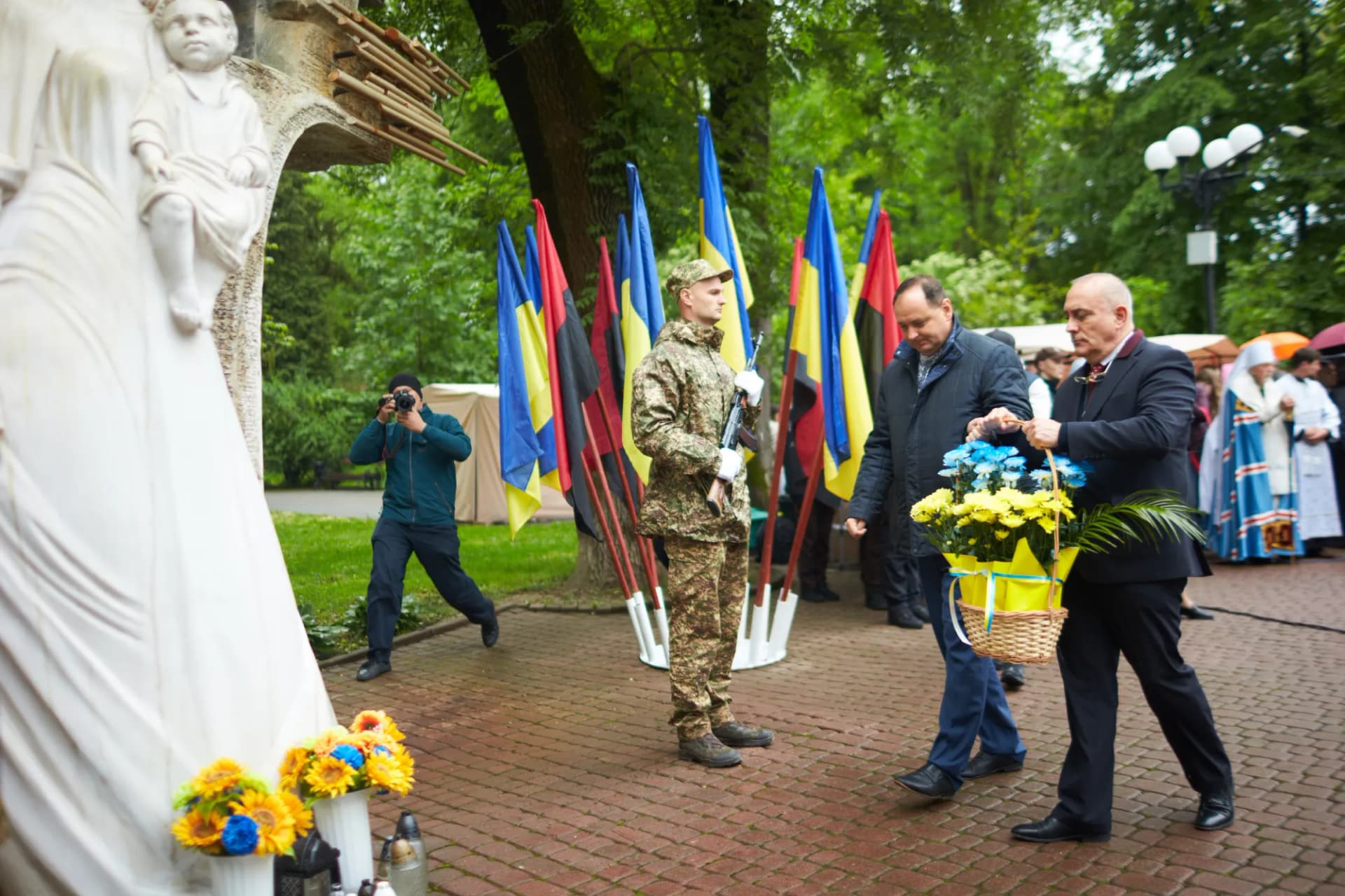 Івано-Франківську 363 роки: подяка захисникам та полеглим Героям за чин