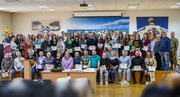 Підтримка ЗСУ й покращення в громад: нагородили переможців "Бюджету участі" 2025