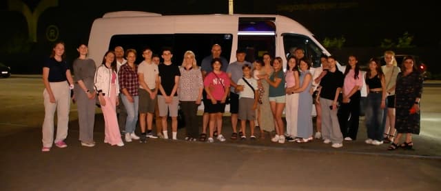 На відпочинок до Литви: з Франківська діти Героїв вирушили в Тракай