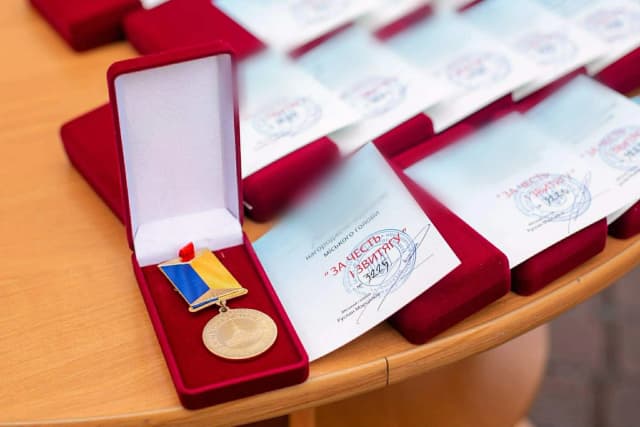 Список захисників, яким присвоїли відзнаки «За честь і звитягу», на превеликий жаль, посмертно