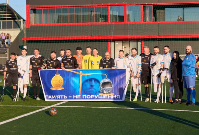 Футбол на милицях: «Бартка» вийшла в ¼ фіналу Кубка України