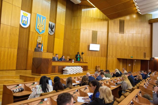 Гроші військовим, ринок – місту: цікавинки з сесії