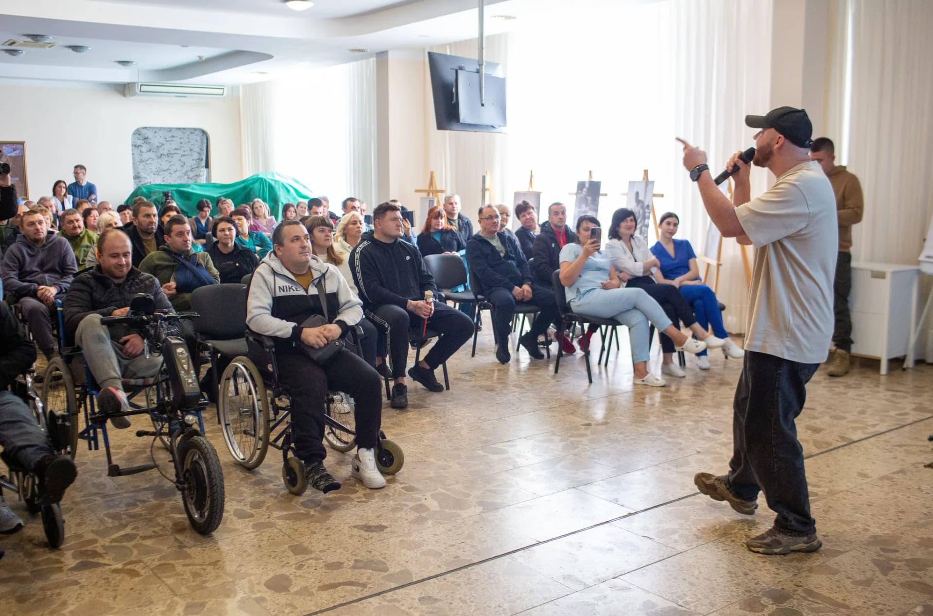 "Дім Воїна" влаштував концерт для військових та ветеранів